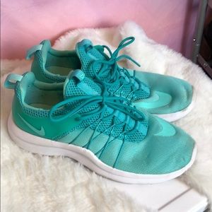 Turquoise Nike’s! Size 7.5